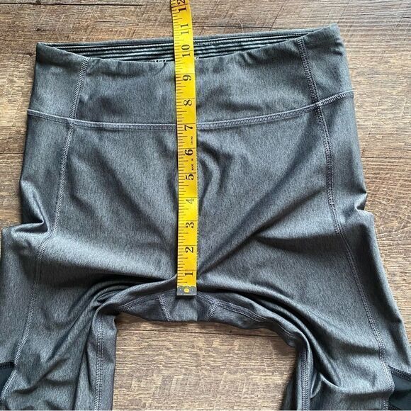 Under Armour Capri Legging Workout Gym Gray Black Small Compression - Picture 10 of 13